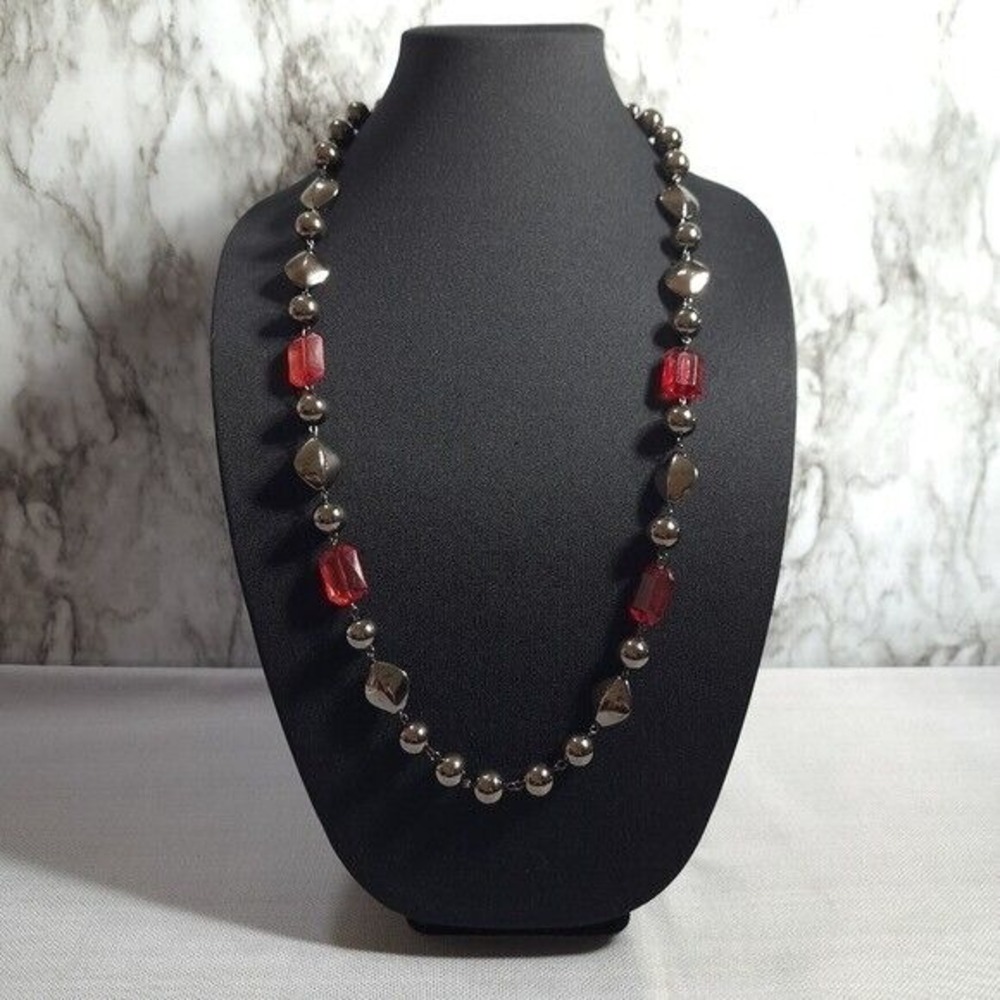 Women's Necklace Color Gunmetal‎ & Red Acrylic Beads Size 17 Inches